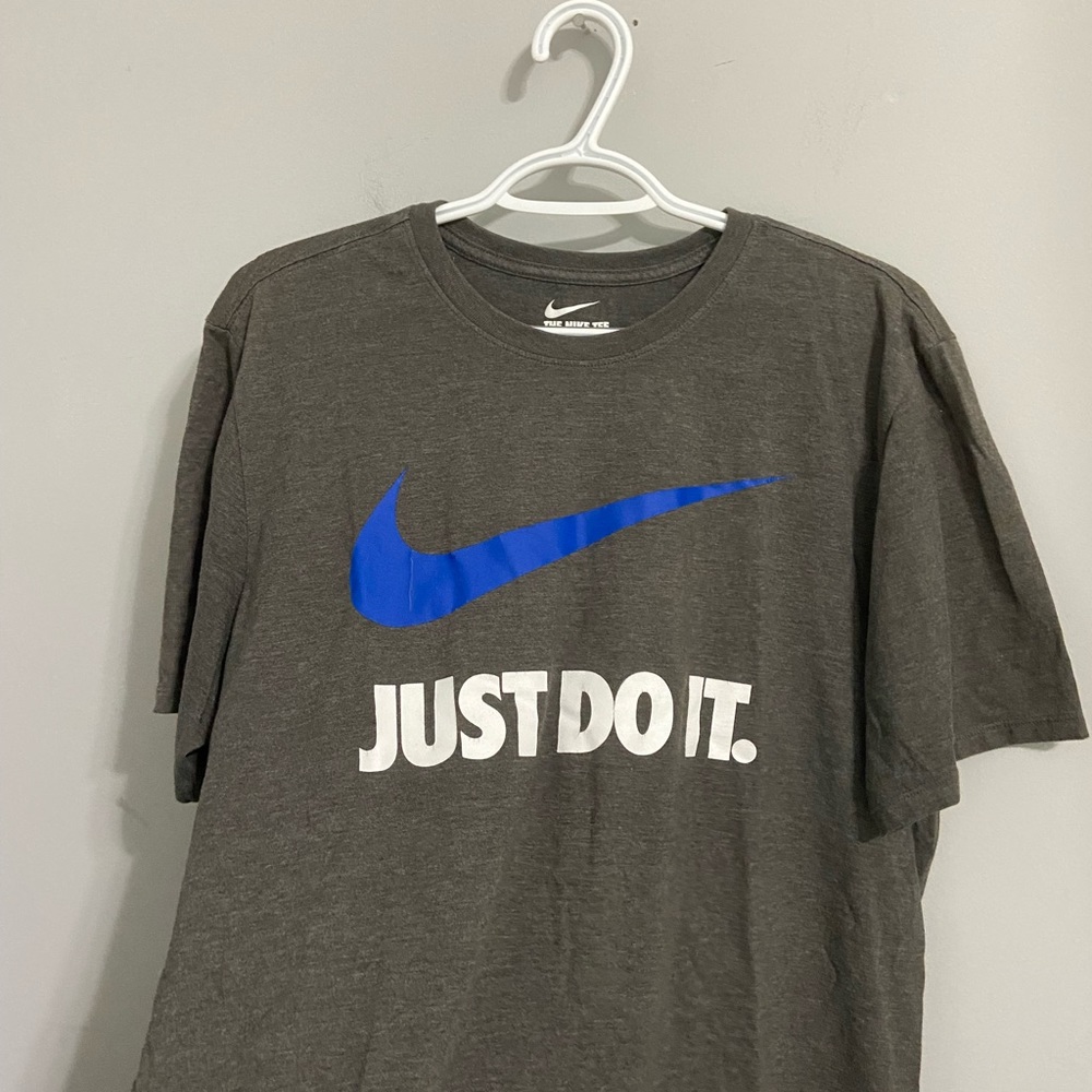 Nike Tee